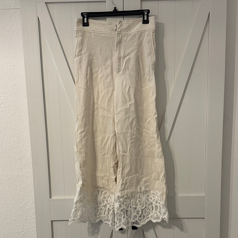Zara Cream Cropped Pants with Lace Hem